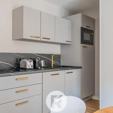 Apartment R'apparts La D'albert T2 *