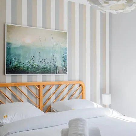 Apartment R'apparts La D'albert T2 *